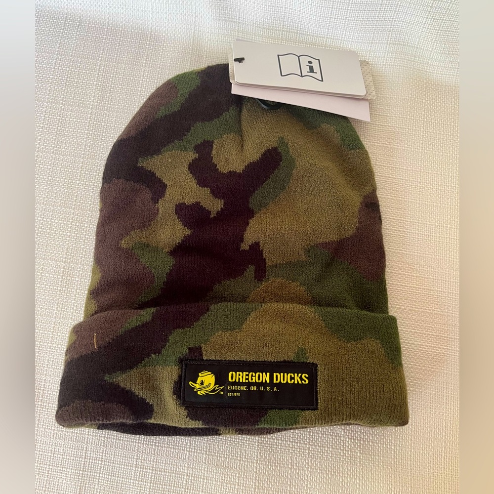 NWT Oregon Ducks Beanie